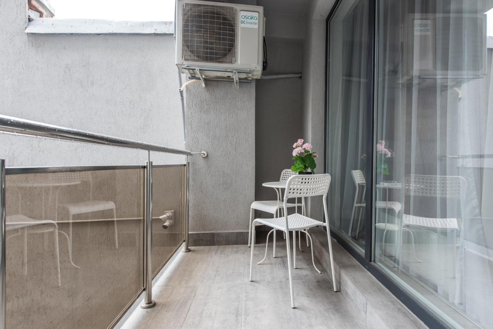 Bucharest Central Apartments - Shabbat Friendly Εξωτερικό φωτογραφία